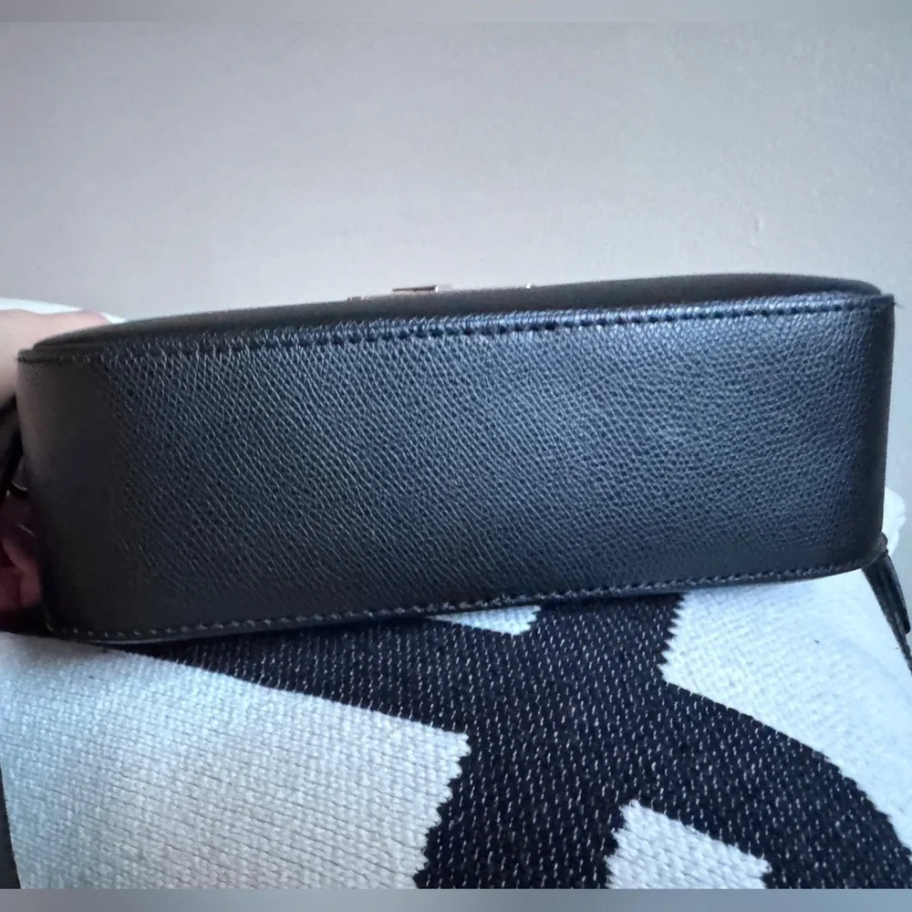 VALENTINO Crossbody Leather Black Authentic Bag - Picture 11 of 17